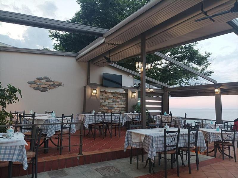Ενοικιαζόμενα Δωμάτια "Pelion Plaza" Agios Ioannis  Extérieur photo